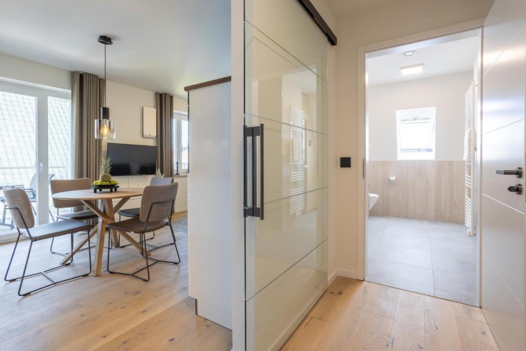 Villa Dornkamp 4 - Luxurioese Ferienwohnung Fuer 4 Personen Inklusive Balkon Und Sauna Timmendorfer Strand Buitenkant foto