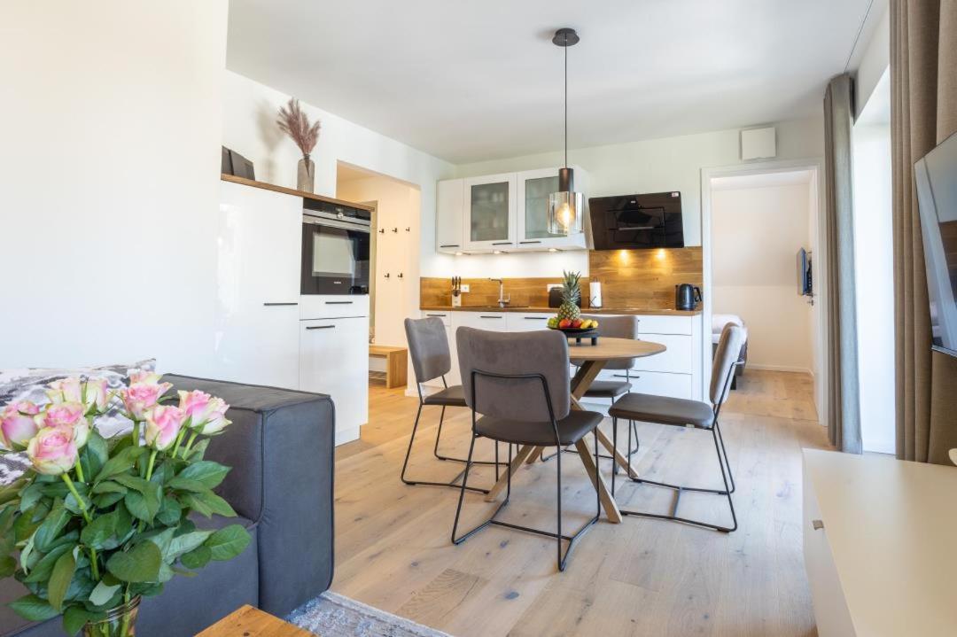 Villa Dornkamp 4 - Luxurioese Ferienwohnung Fuer 4 Personen Inklusive Balkon Und Sauna Timmendorfer Strand Buitenkant foto