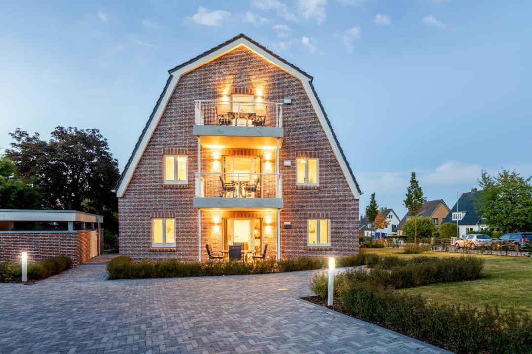 Villa Dornkamp 4 - Luxurioese Ferienwohnung Fuer 4 Personen Inklusive Balkon Und Sauna Timmendorfer Strand Buitenkant foto